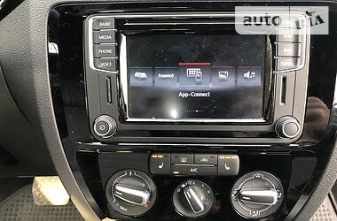 Седан Volkswagen Jetta 2016 в 