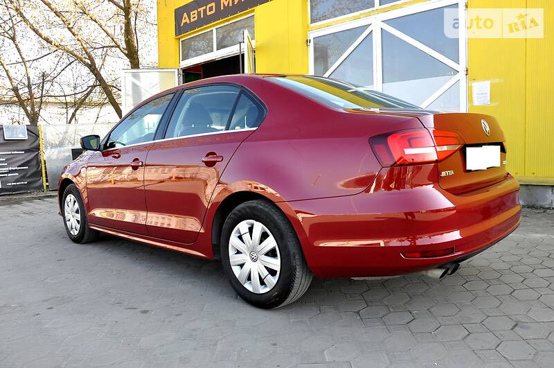 Седан Volkswagen Jetta 2017 в Львові