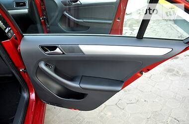 Седан Volkswagen Jetta 2017 в 