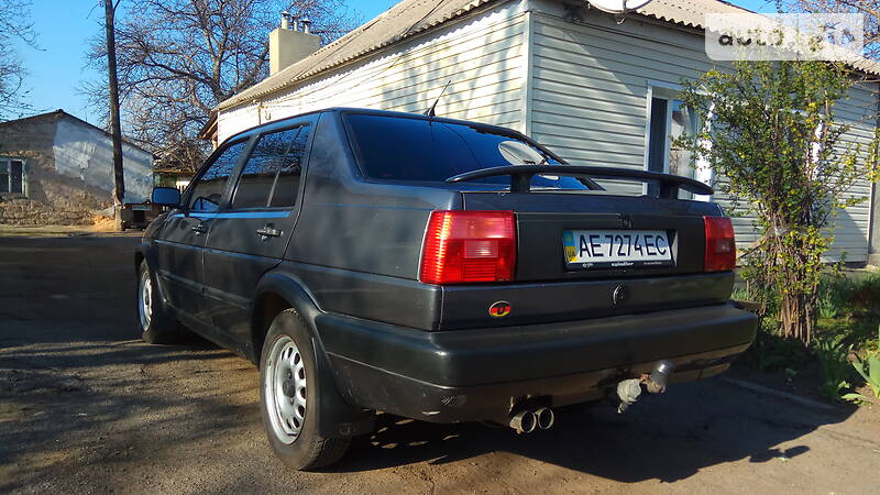 Хетчбек Volkswagen Jetta 1990 в П'ятихатках