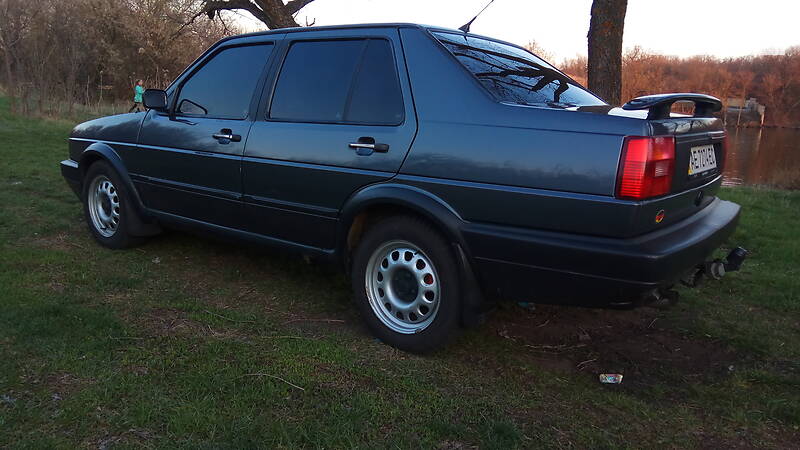 Хетчбек Volkswagen Jetta 1990 в П'ятихатках