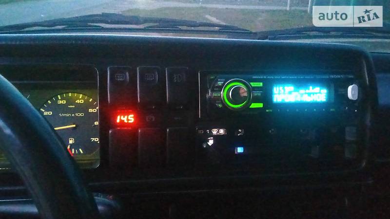 Хетчбек Volkswagen Jetta 1990 в П'ятихатках