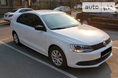 Седан Volkswagen Jetta 2014 в 