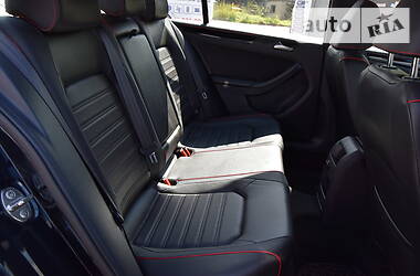 Седан Volkswagen Jetta 2014 в 