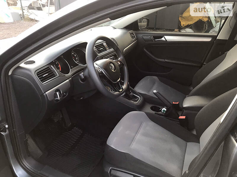 Седан Volkswagen Jetta 2016 в Києві