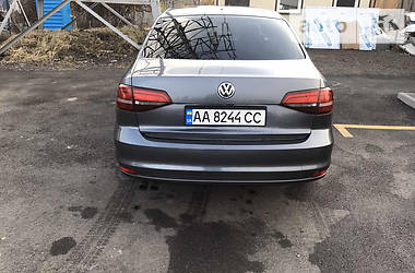 Седан Volkswagen Jetta 2016 в Киеве