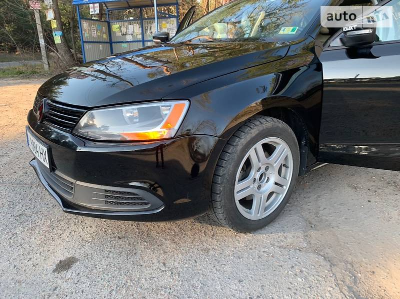 Седан Volkswagen Jetta 2013 в Києві