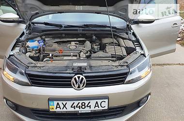 Седан Volkswagen Jetta 2012 в Харькове