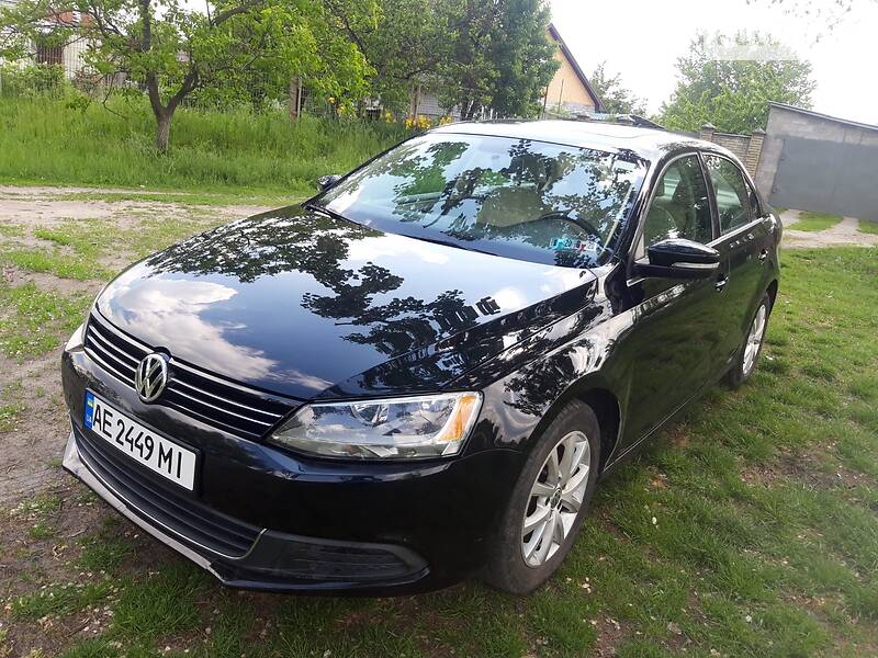 Седан Volkswagen Jetta 2013 в Дніпрі фото Седан Volkswagen Jetta 2013 в Дніпрі