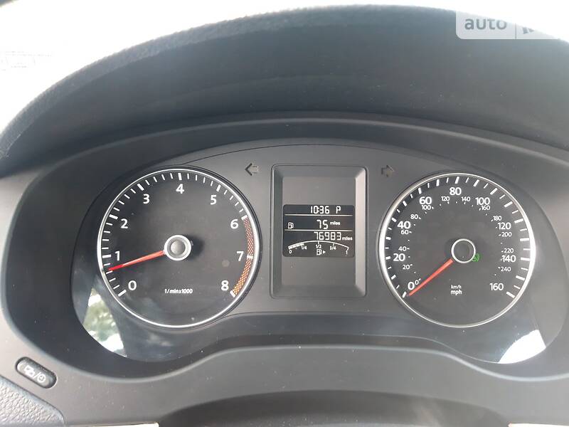 Седан Volkswagen Jetta 2013 в Дніпрі фото 4 Седан Volkswagen Jetta 2013 в Дніпрі