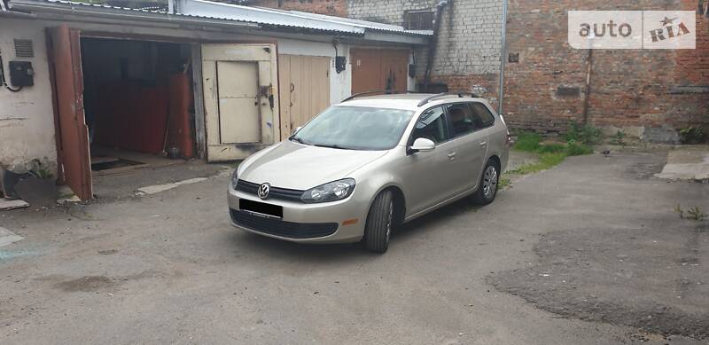 Універсал Volkswagen Jetta 2013 в Хмельницькому