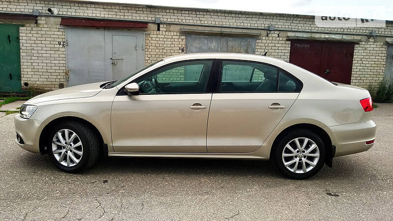 Седан Volkswagen Jetta 2012 в Харкові