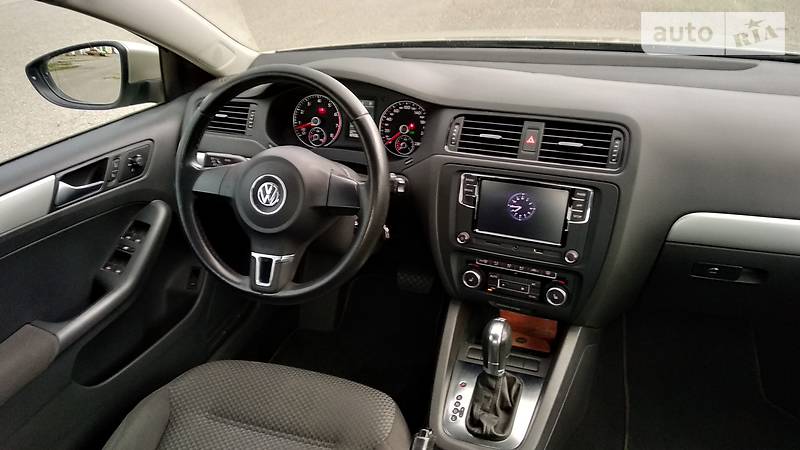 Седан Volkswagen Jetta 2012 в Харкові