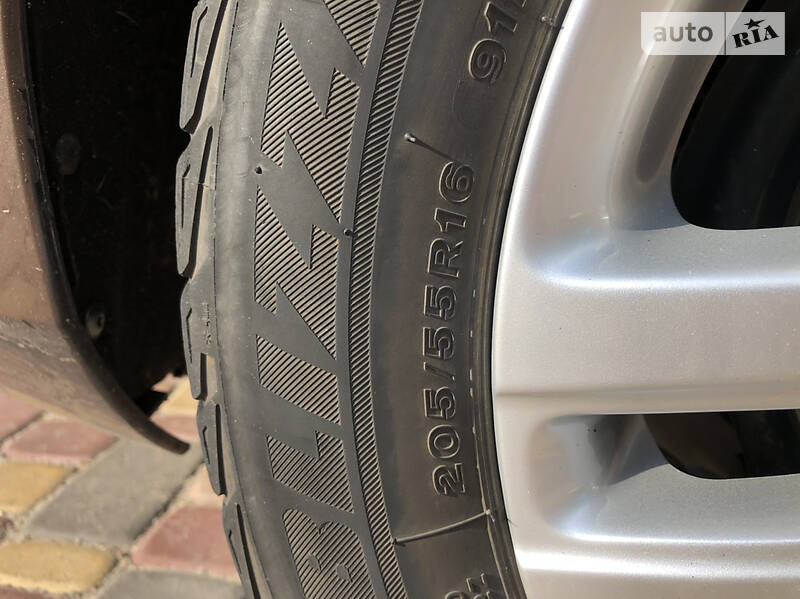 Седан Volkswagen Jetta 2014 в Ірпені