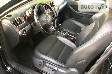 Седан Volkswagen Jetta 2012 в Сумах