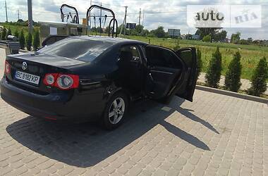 Седан Volkswagen Jetta 2006 в Львове