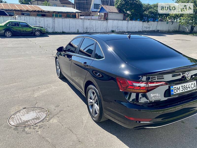 Седан Volkswagen Jetta 2018 в Сумах