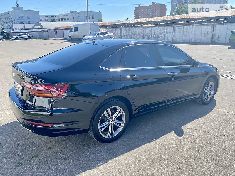 Седан Volkswagen Jetta 2018 в Сумах