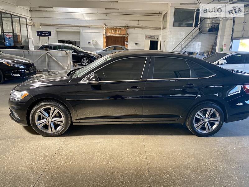 Седан Volkswagen Jetta 2018 в Сумах