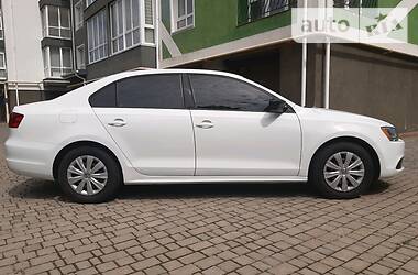 Седан Volkswagen Jetta 2014 в 
