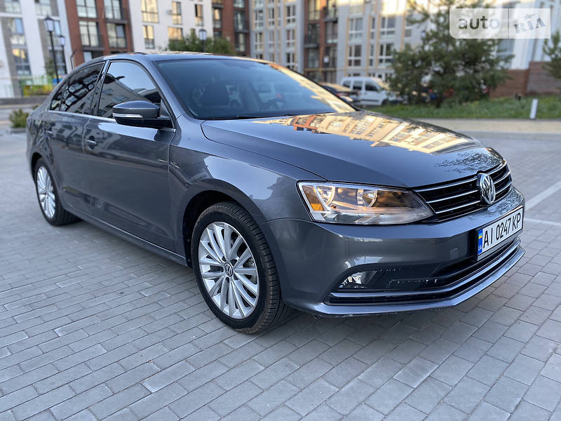 Седан Volkswagen Jetta 2015 в Києві