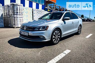 Седан Volkswagen Jetta 2016 в 