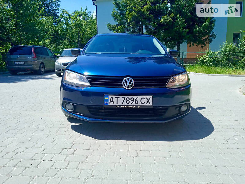 Седан Volkswagen Jetta 2011 в 