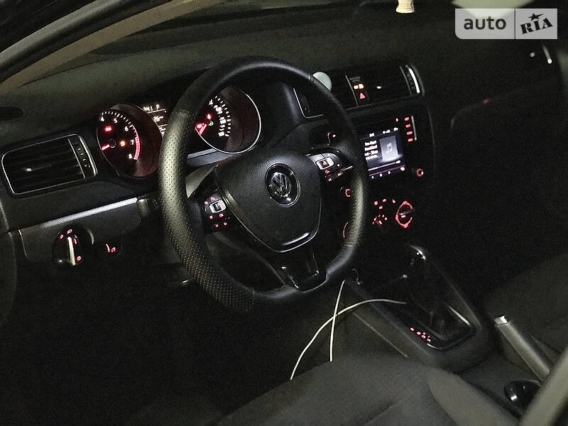 Седан Volkswagen Jetta 2016 в Києві