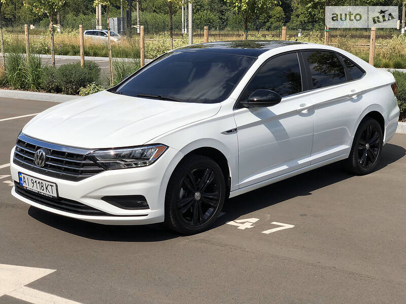 Седан Volkswagen Jetta 2018 в Киеве