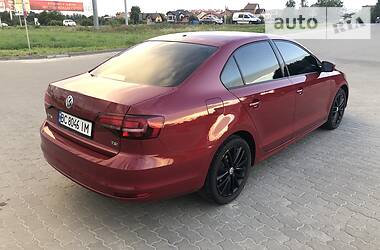 Седан Volkswagen Jetta 2016 в 