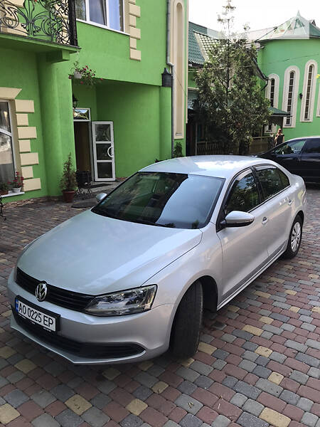 Седан Volkswagen Jetta 2012 в Ужгороді фото 9 Седан Volkswagen Jetta 2012 в Ужгороді