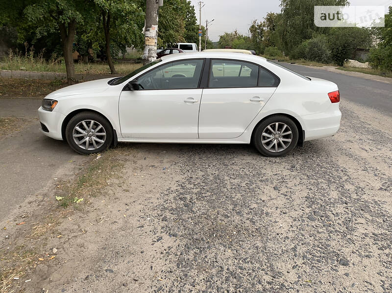 Седан Volkswagen Jetta 2014 в Харкові