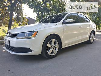 Седан Volkswagen Jetta 2011 в Хмельницком