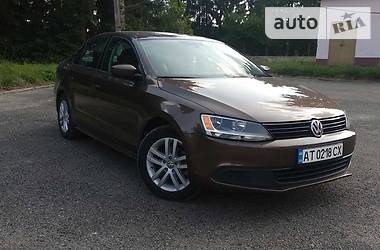 Седан Volkswagen Jetta 2013 в Ивано-Франковске