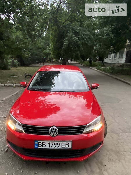 Седан Volkswagen Jetta 2011 в Покровске