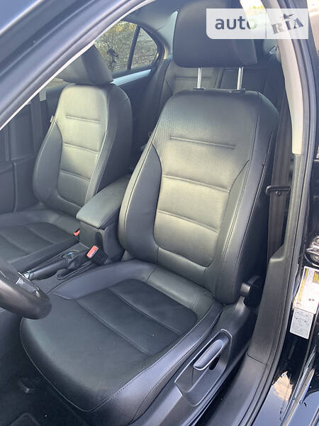 Седан Volkswagen Jetta 2012 в Днепре