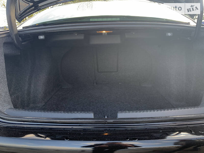 Седан Volkswagen Jetta 2012 в Днепре