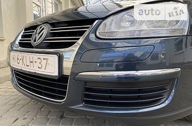 Седан Volkswagen Jetta 2008 в Стрые