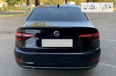 Седан Volkswagen Jetta 2018 в Николаеве