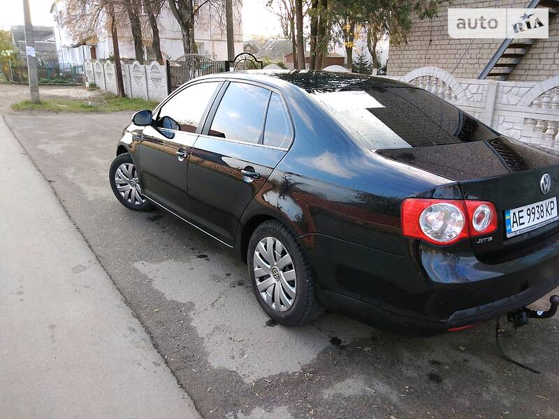 Седан Volkswagen Jetta 2006 в Старокостянтинові