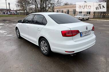 Седан Volkswagen Jetta 2015 в Полтаве