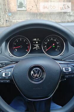 Седан Volkswagen Jetta 2016 в Харькове