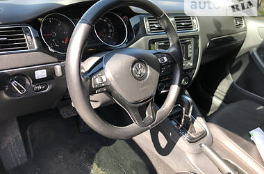 Седан Volkswagen Jetta 2015 в Житомирі