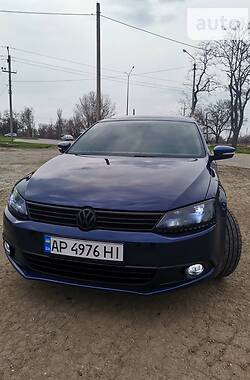 Седан Volkswagen Jetta 2013 в Бердянске