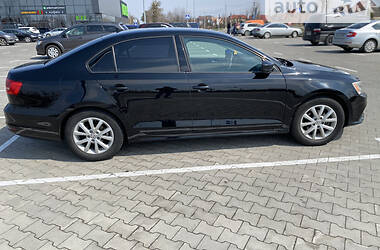 Седан Volkswagen Jetta 2015 в Вышгороде