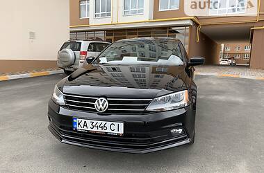 Седан Volkswagen Jetta 2016 в Киеве