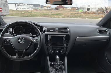 Седан Volkswagen Jetta 2016 в Киеве