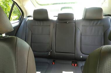 Седан Volkswagen Jetta 2012 в 