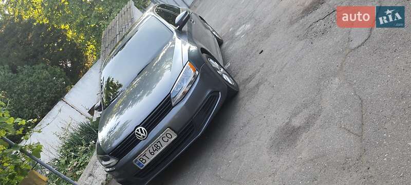 Седан Volkswagen Jetta 2010 в Києві