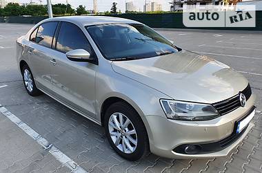 Седан Volkswagen Jetta 2011 в Києві